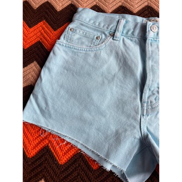 NWT We the Free People Light Blue - Light Wash Denim Shorts sz 26 - Picture 3 of 9